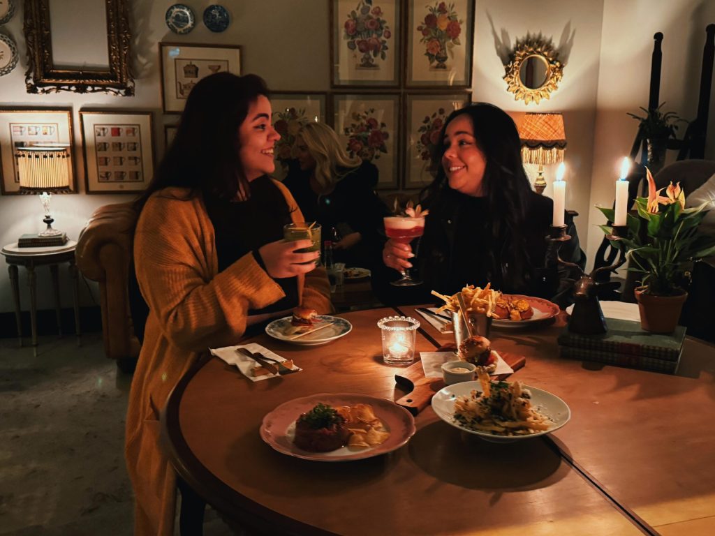 jantar com as amigas