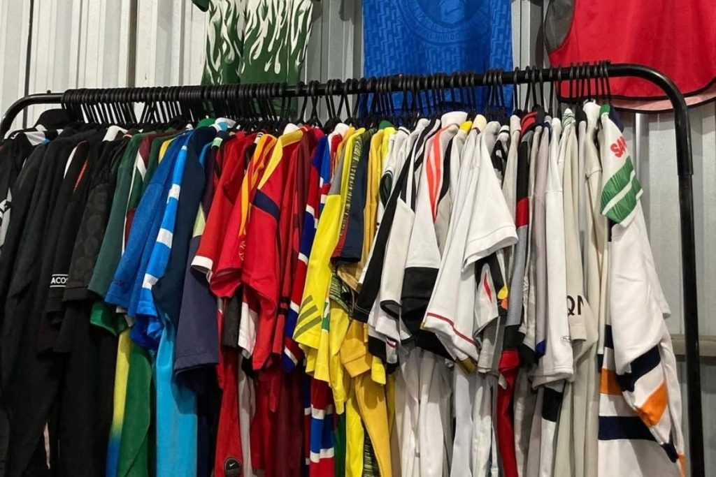 camisas de times feira de brechós curitiba