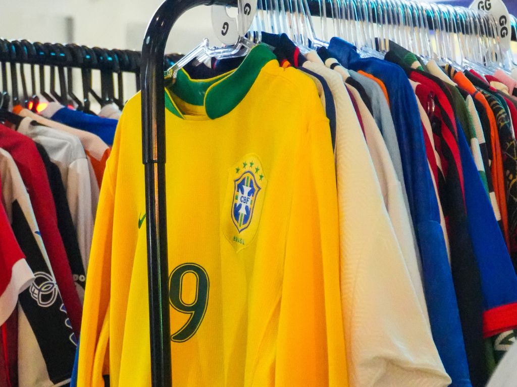 feira de camisas